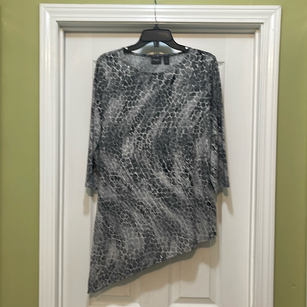 Chico’s - travelers by Chico’s - asymmetric design - metallic silver -Chico’s 1